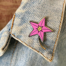 Load image into Gallery viewer, Bush Tomato Wildflower pin