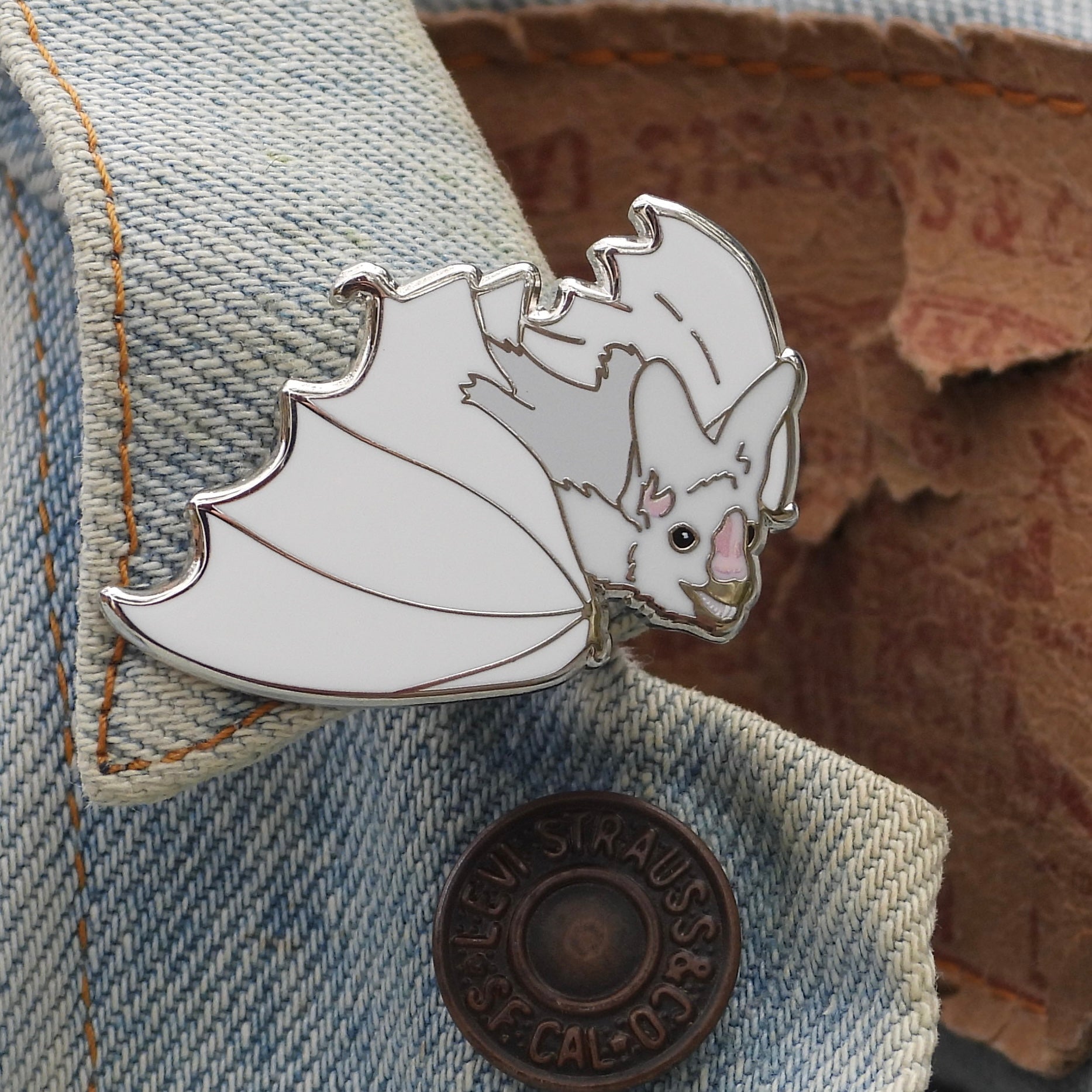 Ghost bat pin – Bush Bling