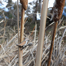 Load image into Gallery viewer, Reed-Warbler pin
