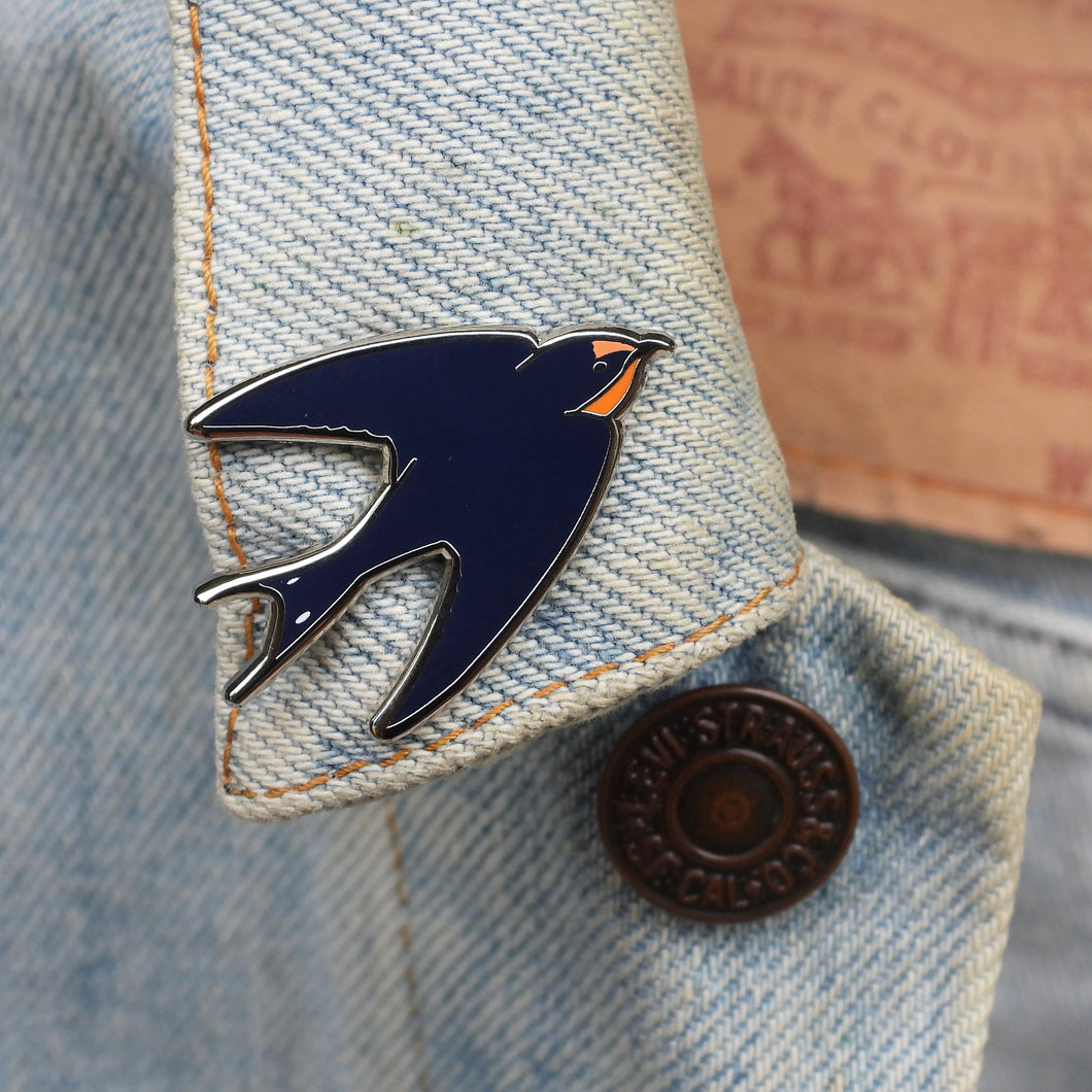 Welcome Swallow pin