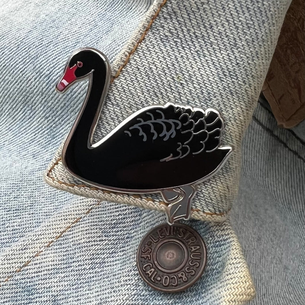 Black Swan pin