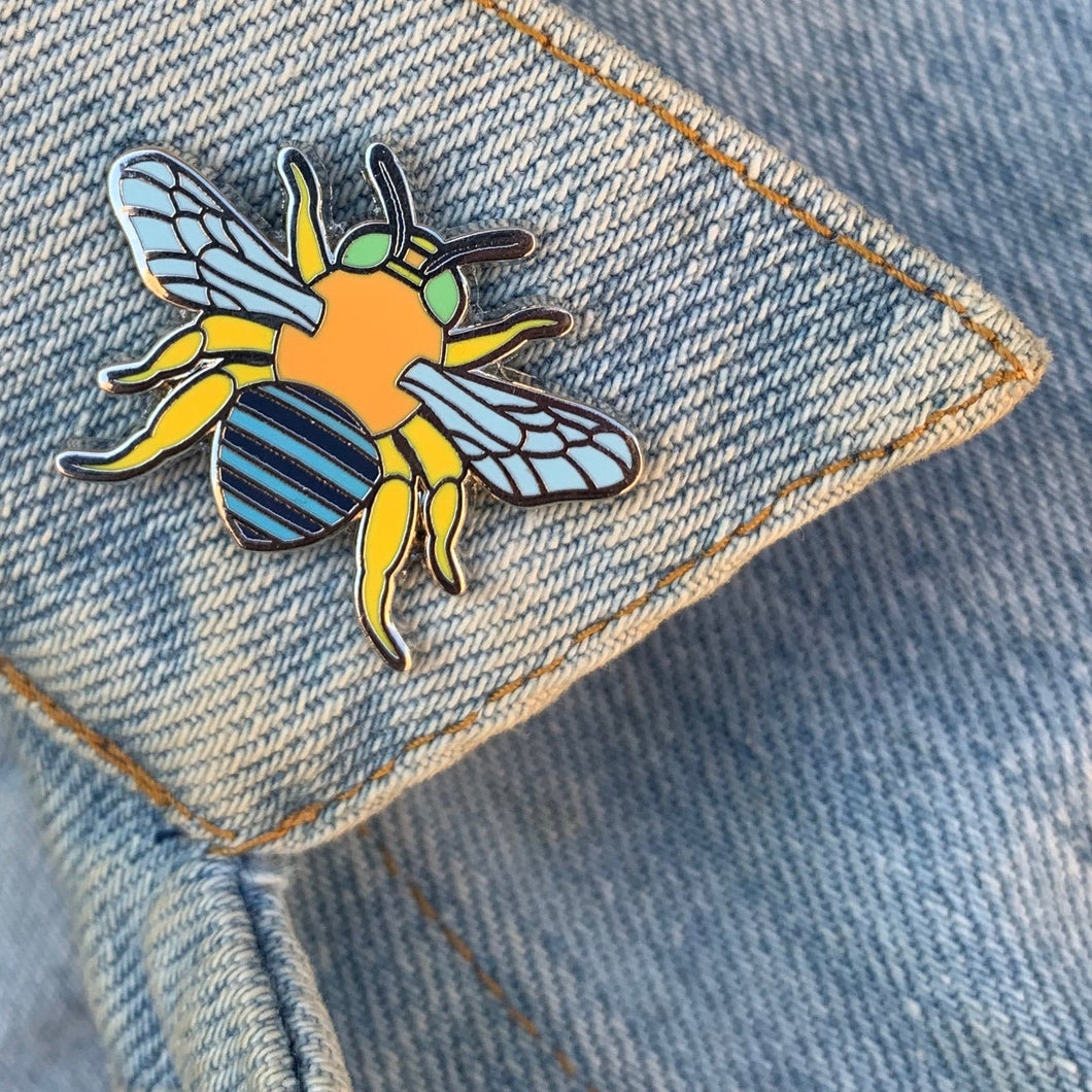 Blue Banded Bee pin