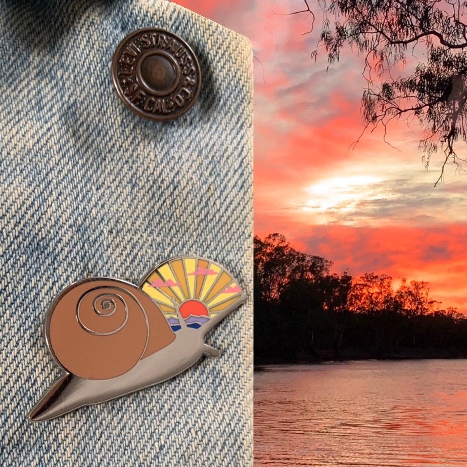 Sunrise Snail pin